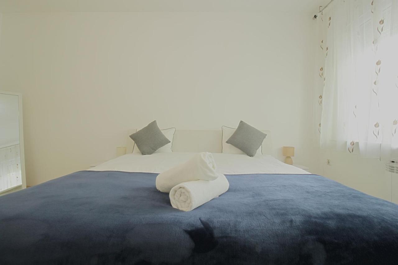 Swan Apartment Zagreb Exterior photo